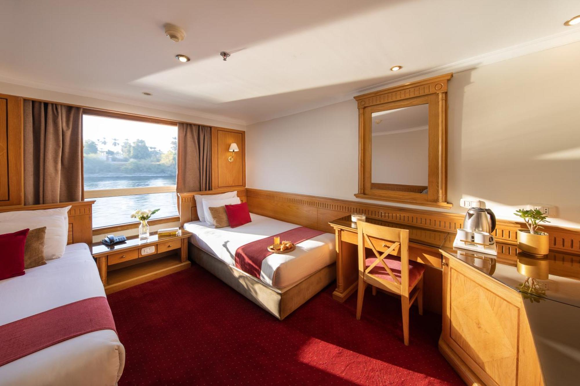 Ms Chateau Lafayette Nile Cruise - 4 Nights From Luxor Each Monday And 3 Nights From Aswan Each Friday Esterno foto
