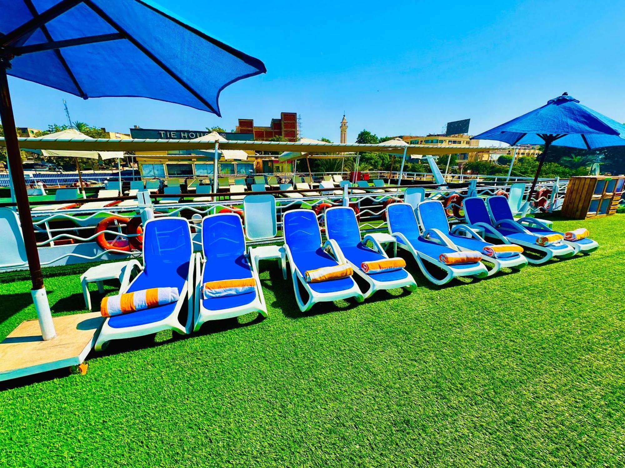 Ms Chateau Lafayette Nile Cruise - 4 Nights From Luxor Each Monday And 3 Nights From Aswan Each Friday Esterno foto